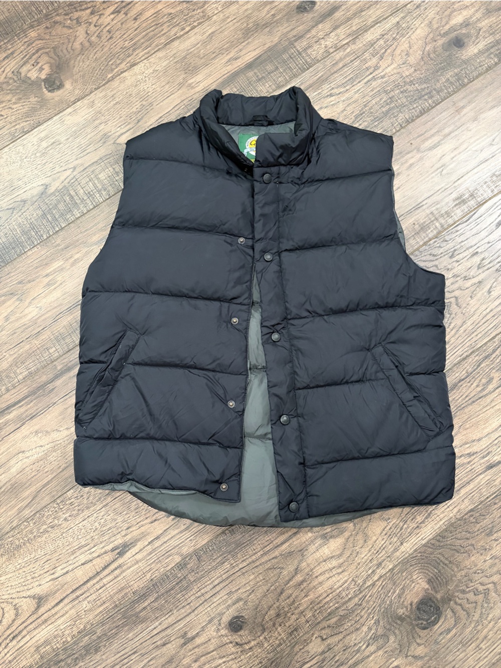 Cabela's Men's Black Quilted Puffer Vest